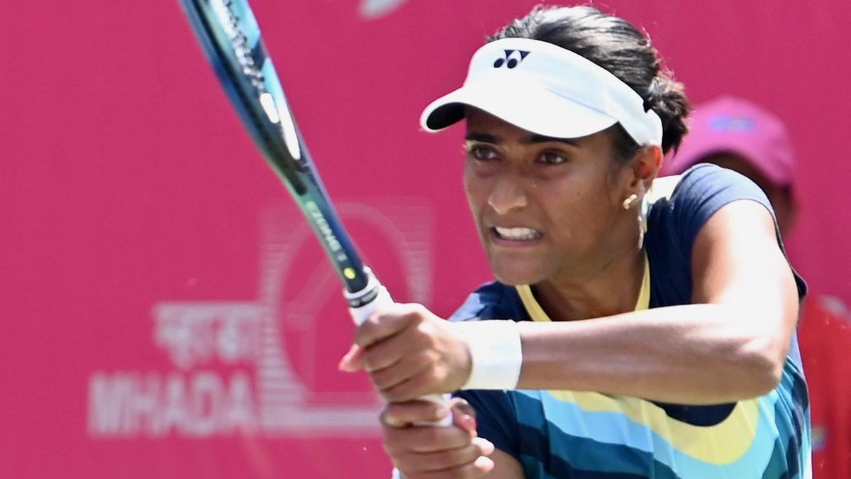 Mumbai Open Shrivalli Bhamidipaty Gets Past Second Seed Nao Hibino The Hindu 7340